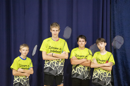 Zabavajmo se z badmintonom že šesto leto (7)